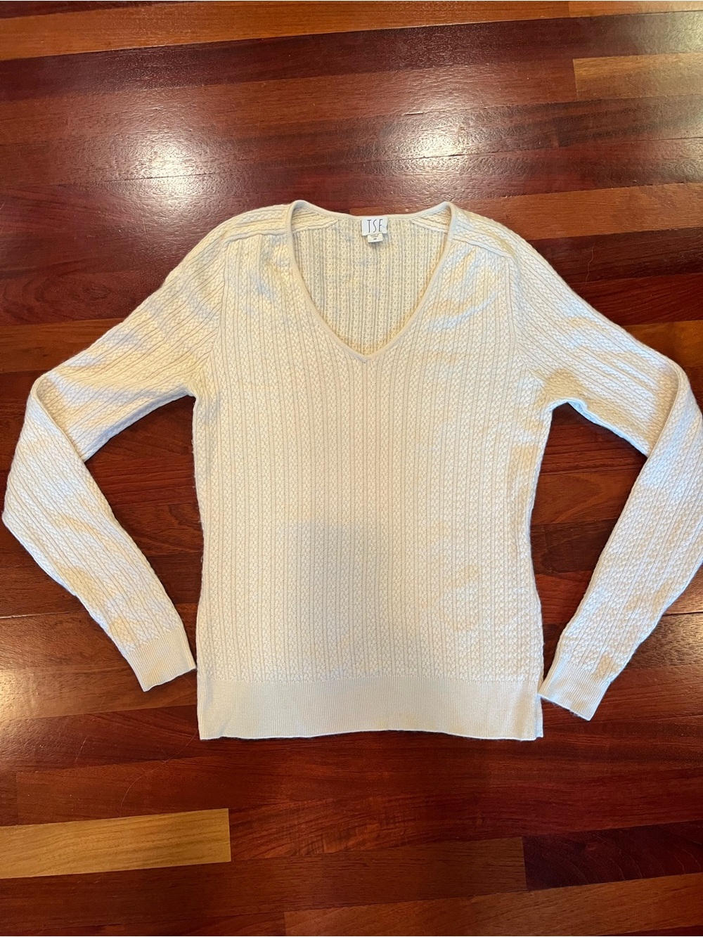 TSE Women's Cashmere Cream Cable-Knit V-Neck Sweater Size Medium